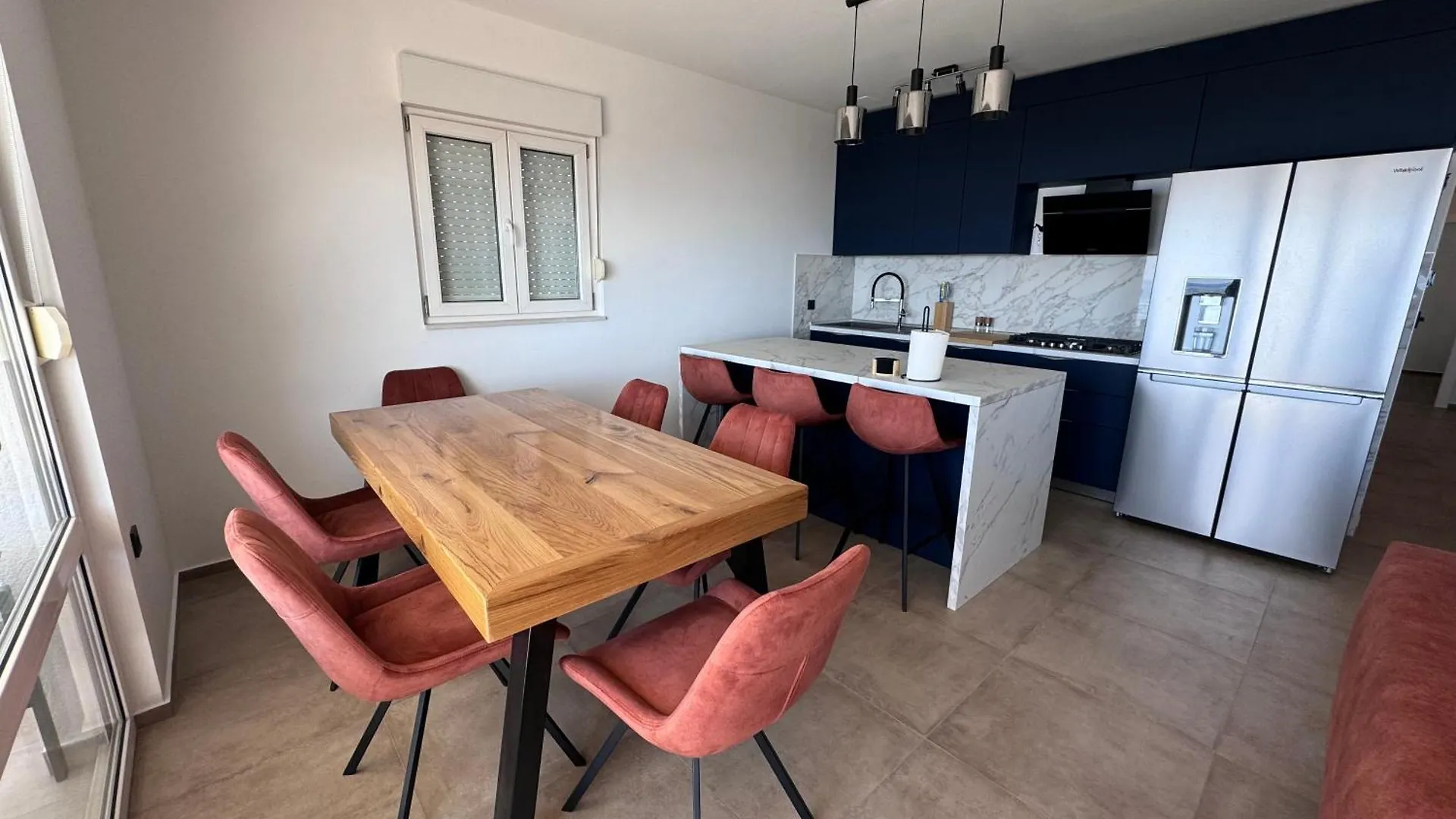 Chill Blue - Split Apartment